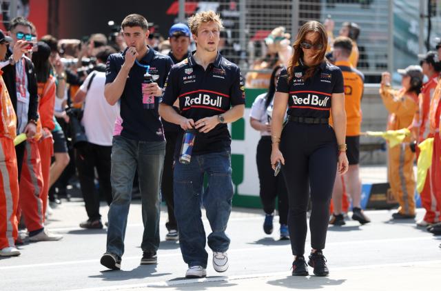 开云app-佩雷兹“欠的债”劳森还了 F1红牛车队选择角田裕毅